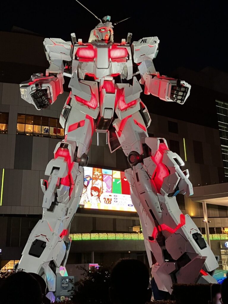 実物大ユニコーンガンダム像